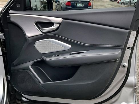 Used 2025 Acura RDX w/ Technology Package image 25