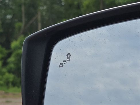 New 2025 Nissan Versa SV w/ Trunk Package image 26