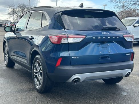Used 2020 Ford Escape SEL image 5