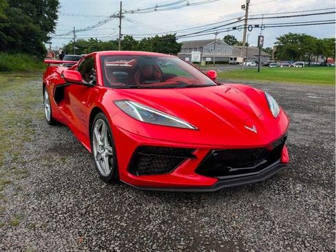 Used 2023 Chevrolet Corvette Stingray Premium Conv w/ Z51 Performance Package RWD image 3