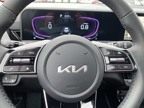 New 2025 Kia Seltos S image 13