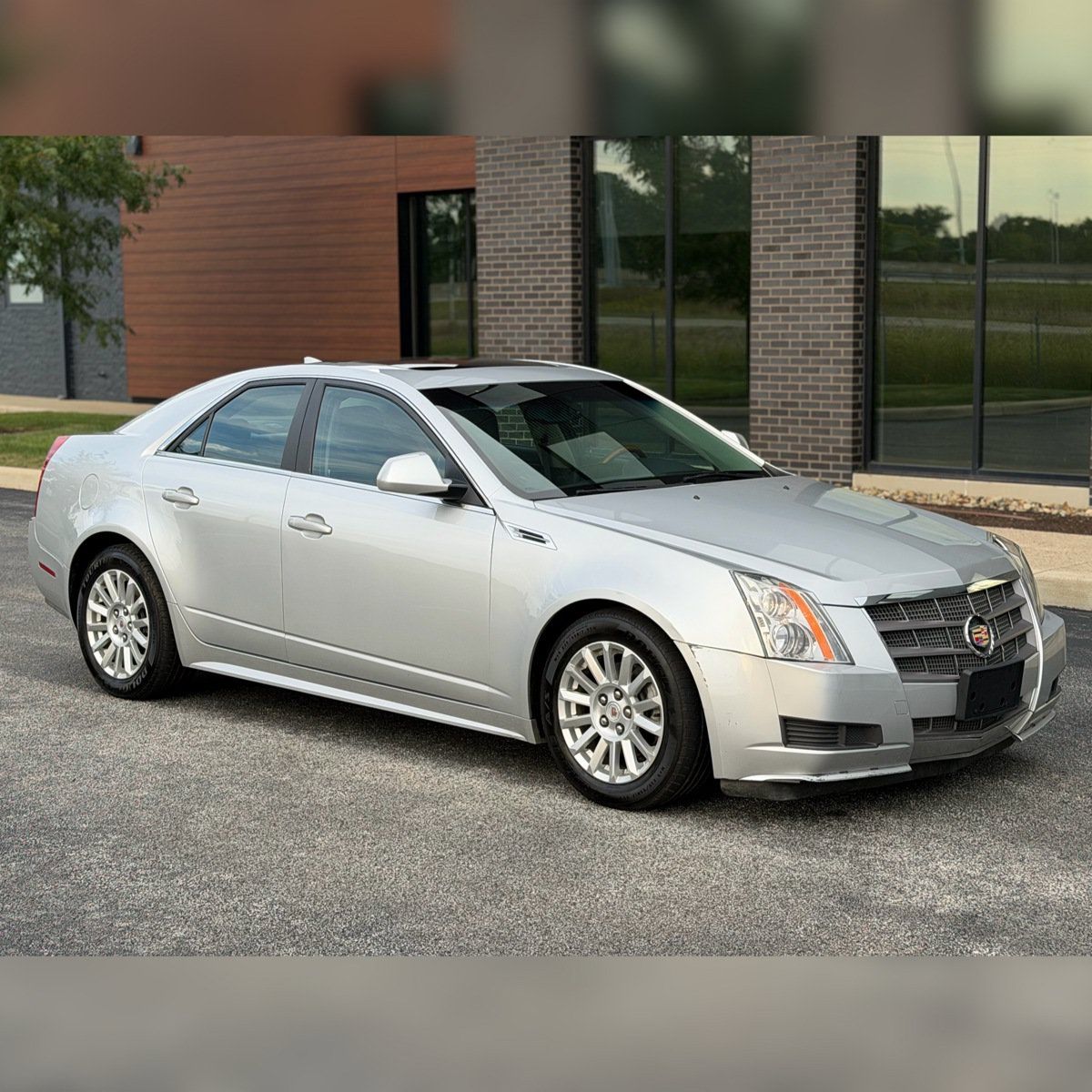 Used 2010 Cadillac CTS Luxury AWD/4WD image 1