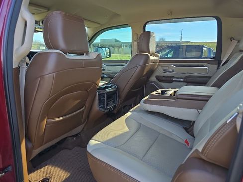Used 2020 RAM 1500 Laramie image 10