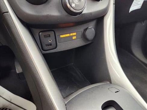 Certified 2022 Chevrolet Trax LT w/ LT Convenience Package image 20