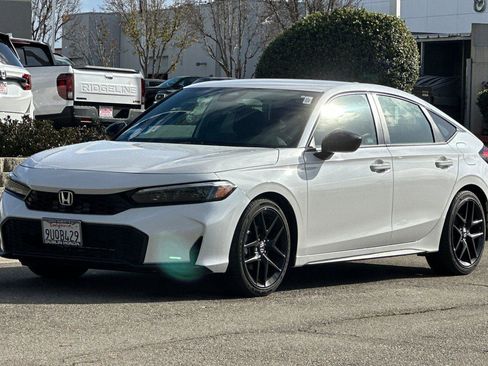 Used 2025 Honda Civic Sport image 8