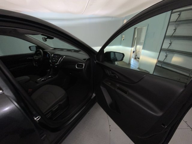 Used 2021 Chevrolet Equinox LT AWD/4WD image 24