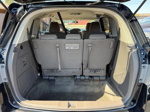 Used 2017 Honda Odyssey SE image 11
