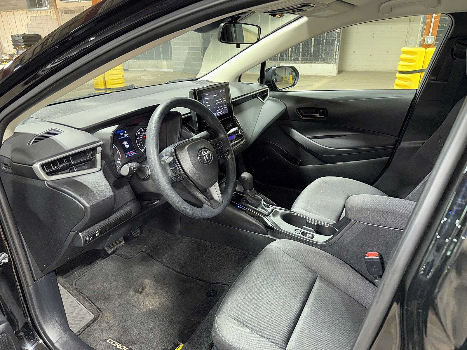 Certified 2024 Toyota Corolla LE FWD image 27