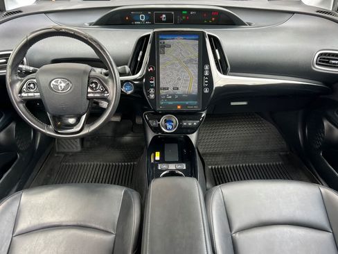 Certified 2022 Toyota Prius Prime Limited FWD image 3