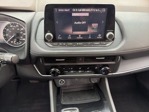 Used 2021 Nissan Rogue S FWD image 24
