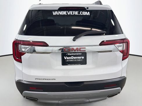 Used 2023 GMC Acadia SLT FWD image 8