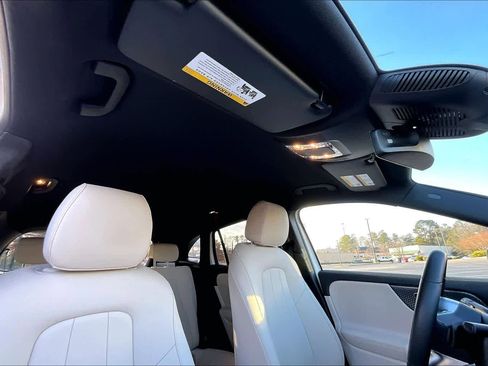 Certified 2025 Mercedes-Benz GLA 250 4MATIC image 14