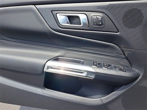 New 2025 Ford Mustang Premium image 27