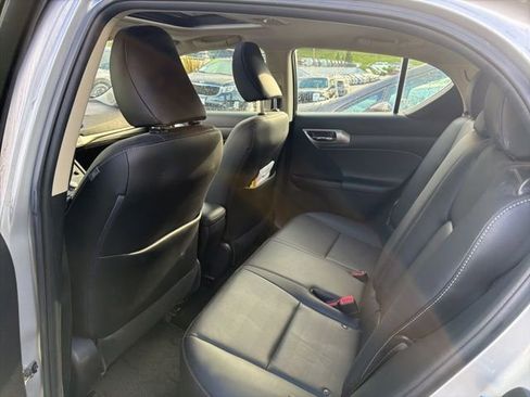 Used 2014 Lexus CT 200h FWD image 9