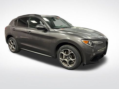Used 2022 Alfa Romeo Stelvio Sprint AWD/4WD image 7