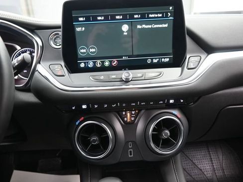 Used 2024 Chevrolet Blazer LT w/ LPO, Black Grille Bar Package image 10