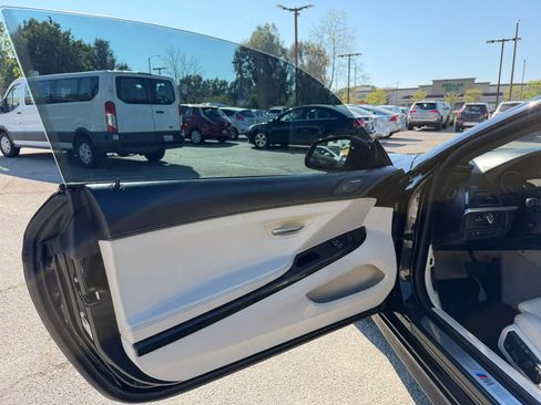 Used 2017 BMW 640i Coupe image 10