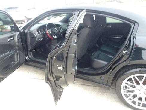 Used 2014 Dodge Charger Police w/ Street Appearance Group image 15