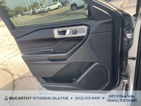 Used 2020 Ford Explorer Limited image 27