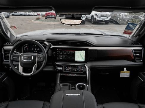 New 2026 GMC Sierra 3500 Denali w/ Denali Reserve Package image 11