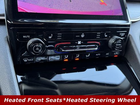 Used 2022 Jeep Grand Cherokee Limited image 10