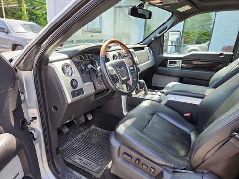 Used 2013 Ford F150 Platinum RWD image 13