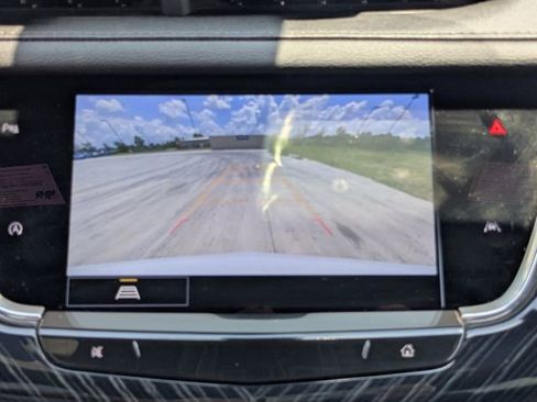 Used 2024 Cadillac XT6 Premium Luxury image 19