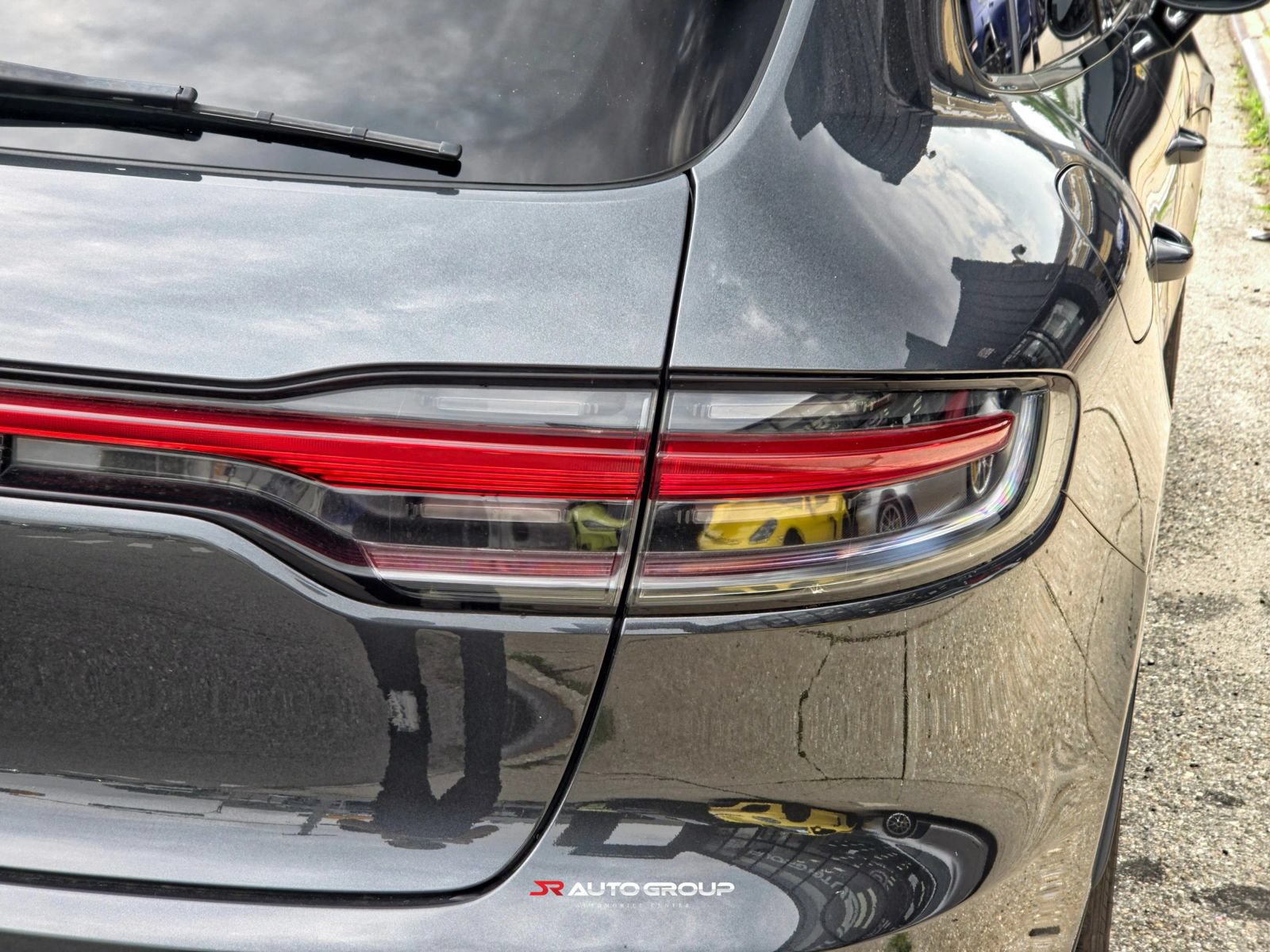 Used 2020 Porsche Macan S AWD/4WD image 24
