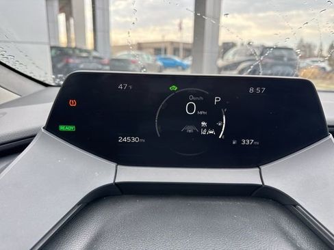 Used 2025 Toyota Prius LE image 14