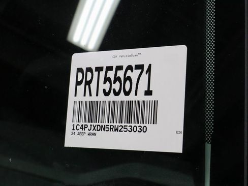 Used 2024 Jeep Wrangler Unlimited Sport AWD/4WD image 30