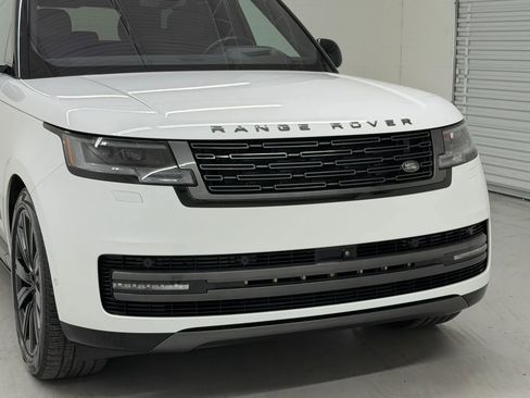 Used 2023 Land Rover Range Rover SE AWD/4WD image 46