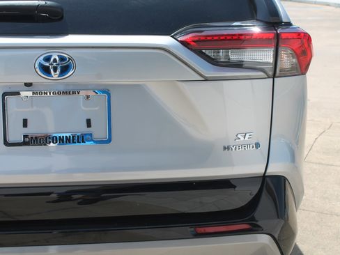 Used 2023 Toyota RAV4 SE w/ Convenience Package AWD/4WD image 5