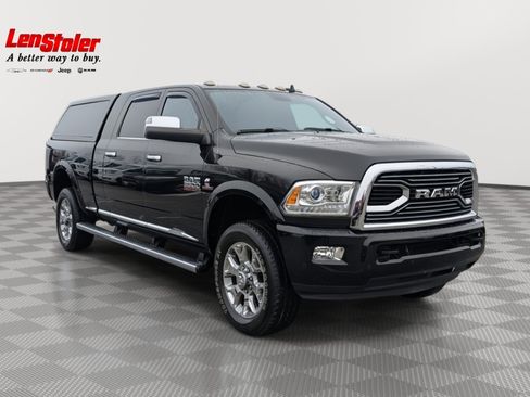 Used 2018 RAM 3500 Laramie Longhorn image 7
