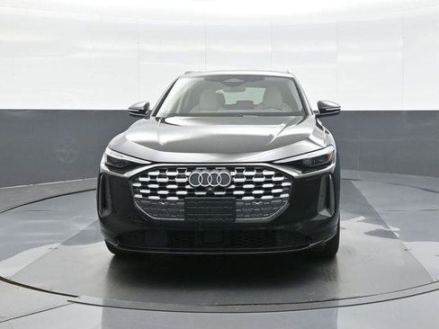 Certified 2025 Audi Q5 Prestige AWD/4WD image 2