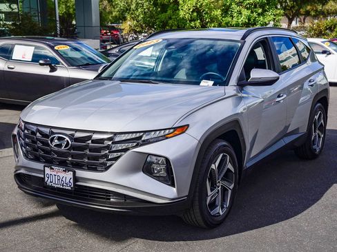 Used 2023 Hyundai Tucson SEL w/ Convenience Package image 3