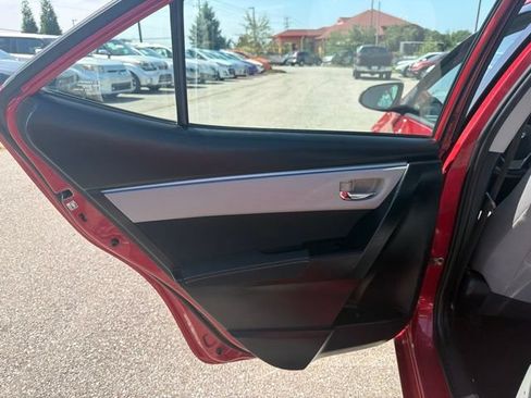 Used 2014 Toyota Corolla LE FWD image 19