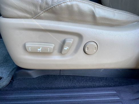 Used 2012 Toyota 4Runner Limited image 12