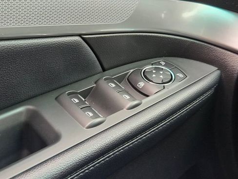 Used 2017 Ford Explorer XLT FWD image 33