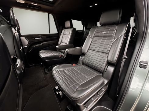 Used 2024 Cadillac Escalade V AWD/4WD image 20
