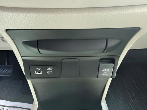 Certified 2026 Honda Odyssey EX-L image 31