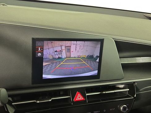 Certified 2024 Kia Niro LX FWD image 17