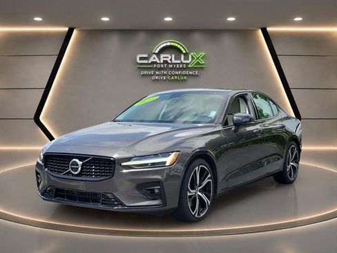 Used 2024 Volvo S60 B5 Plus FWD image 2