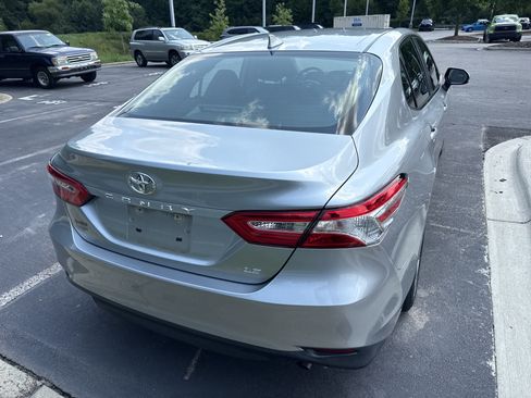 Used 2020 Toyota Camry LE FWD image 42