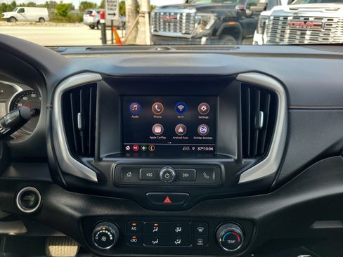Used 2020 GMC Terrain SLE FWD image 20