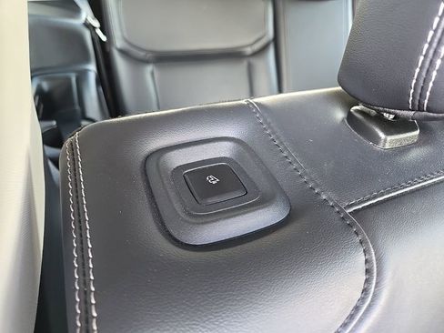 Used 2025 Ford Expedition Platinum AWD/4WD image 94