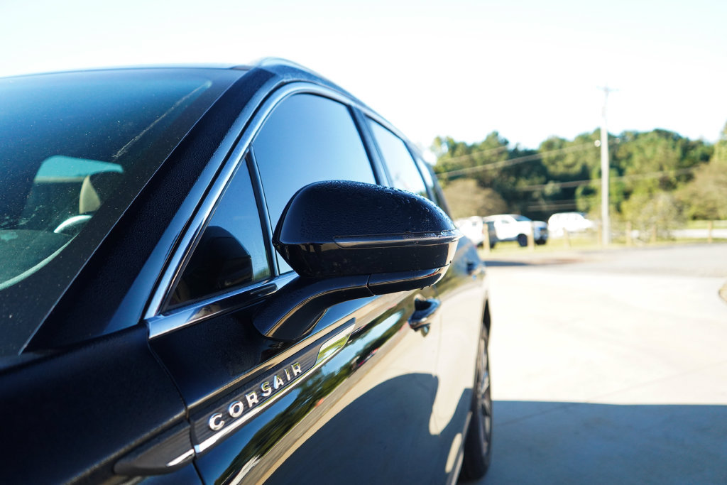 Used 2022 Lincoln Corsair Reserve w/ Elements Package FWD image 22