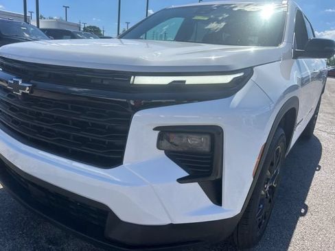 New 2026 Chevrolet Traverse LT w/ Midnight/Sport Edition FWD image 9
