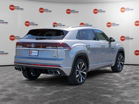 Used 2026 Volkswagen Atlas Cross Sport SEL Premium R-Line AWD/4WD image 5