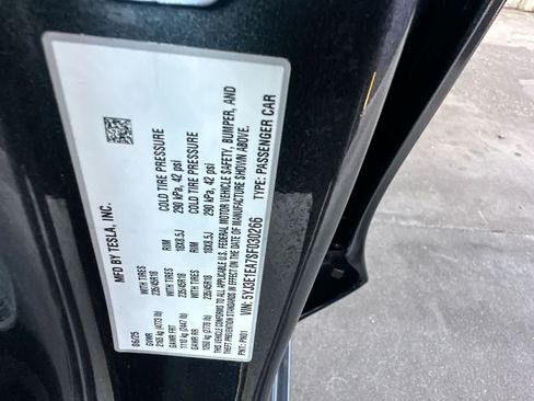Used 2025 Tesla Model 3 Long Range RWD image 29