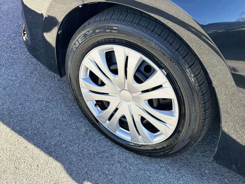 Used 2015 Toyota Corolla S image 8